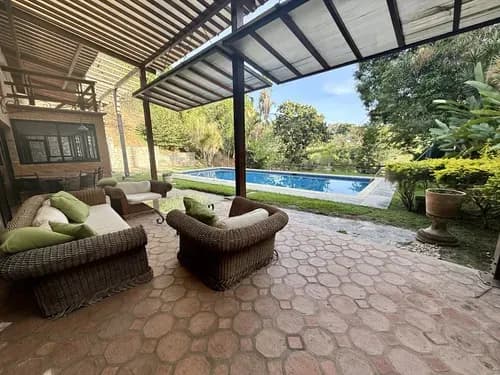 En Venta Casa Valle Arriba 2.660m2t, 587m2c,4h+2hs,6b+1bs,4ptos, Piscina, Vista Campos De Golf