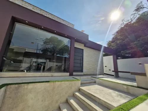 Hermosa, Moderna Y Solo De Estrenar. Casa En El Trigal Norte