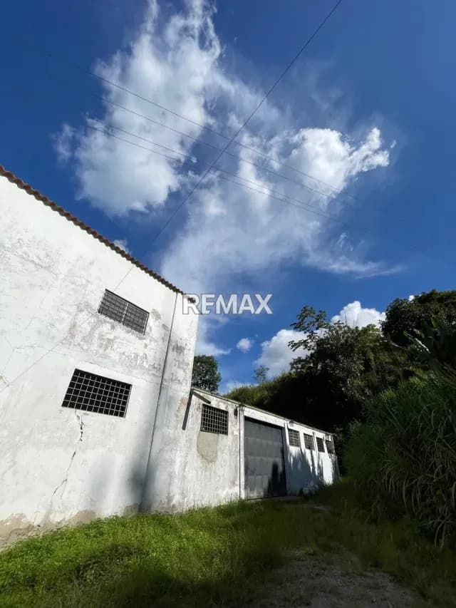 ALQUILER DE LOCAL COMERCIAL PARA ALMACEN UBICADO EN FILAS DE MARICHE, SUCRE