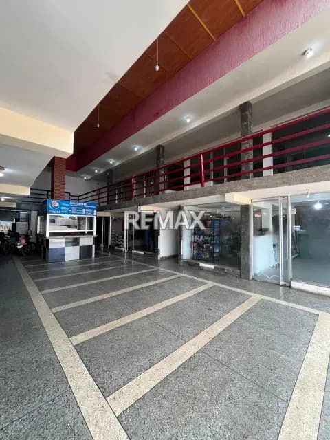 Local N⁰5 Centro Comercial Las Palmas 2do Nivel