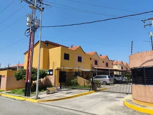 Townhouse En Obra Gris Con Financiamiento En El Conjunto Residencial Las Trinitarias Guacara Estado Carabobo