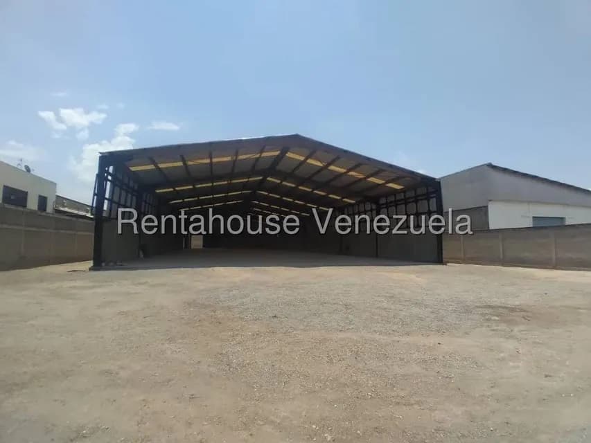 Comercial (Galpon - Deposito) en Venta en Zona Industrial 2, Lara