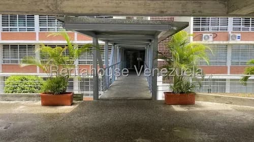 Apartamento En Alquiler En El Encantado #26-19228