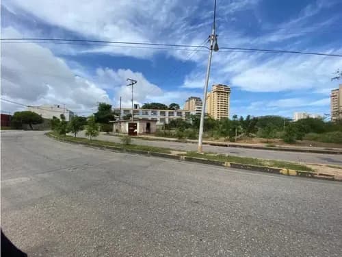 Se Vende Terreno Av Raul Leoni Porlamar 9800m²