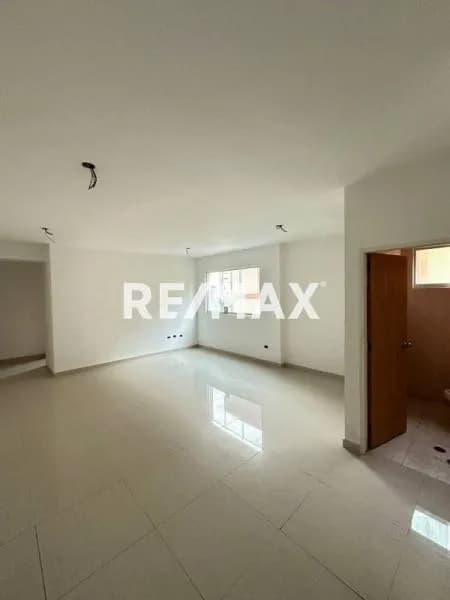 Apartamento en venta El bosque Res. Bakara
