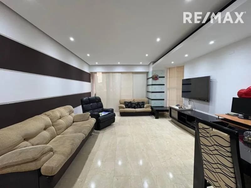 Apartamento en venta Urb el bosque Res. Anxur