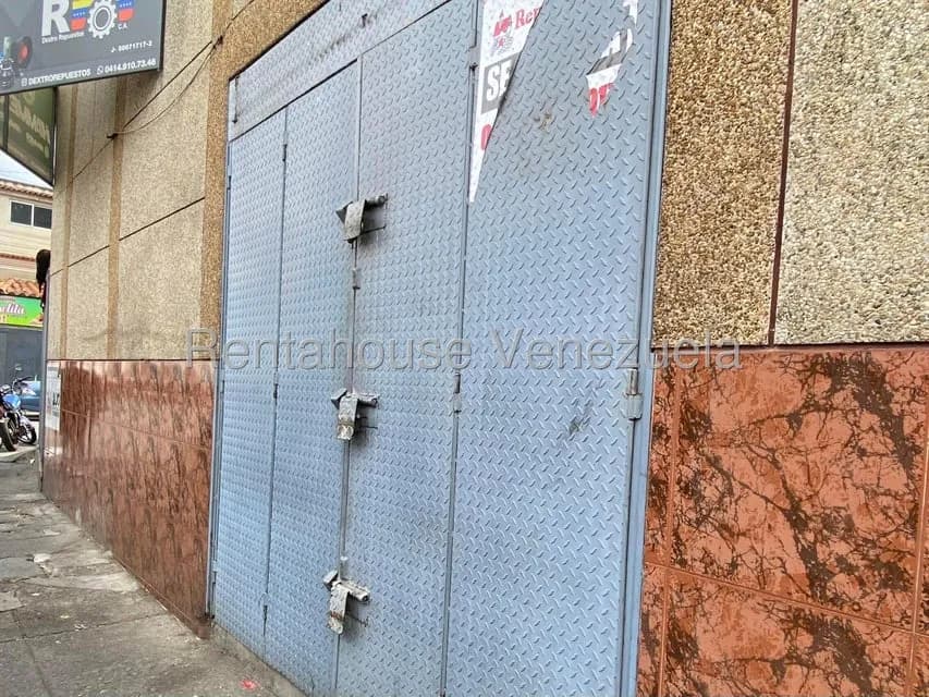 Comercial (Local Comercial) en Alquiler en Puente Hierro, Distrito Metropolitano