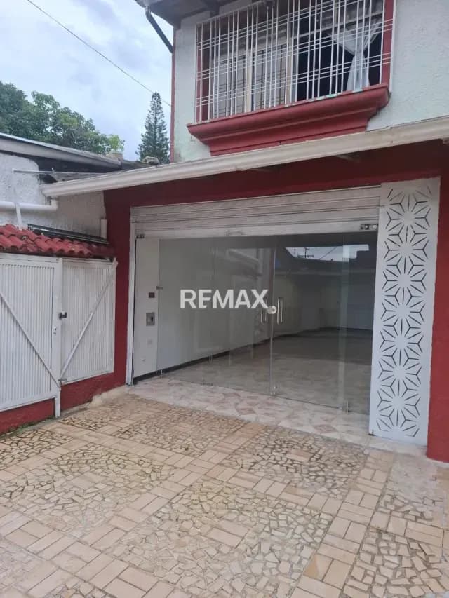 LOCAL COMERCIAL EN ALQUILER EN BARRIO OBRERO