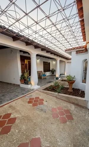 Amplia Casa En Venta Urb. Villa Asia