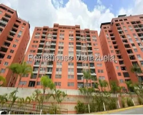 Funcional Apto En Colinas De La Tahona En Alquiler 26-19436 Rd