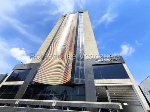 Se Alquila Oficina En La Av. Bolovar Norte - Valencia (inm 26-16667) Ubicada En Una De Las Torres Corporativas Más Prestigiosas De La Ciudad. Solo Clientes