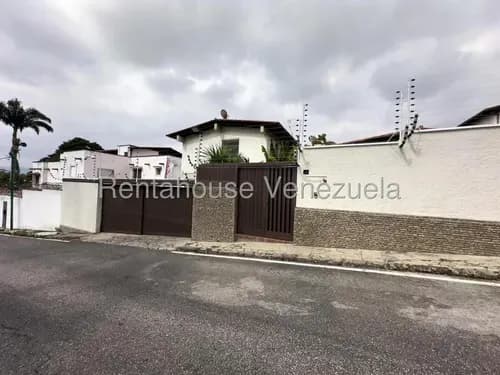 Np Quinta En Venta En Los Chorros , Amoblada Yf 26-18948