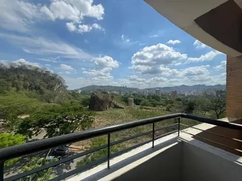 Rosaura Isla Vende Apartamento Las Chimeneas Edificio Altos Del Tepuy Valencia Cod 30625