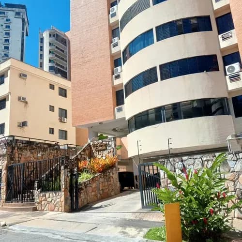 Apartamento En Alquiler Amoblado Y Equipado Urb El Bosque Valencia Mc