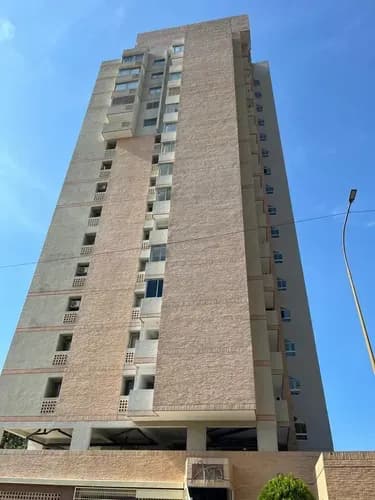 Oportunidad De Inversión Espectacular Apartamento Amoblado En Venta Con Potencial Airbnb Y Financiamiento Residencias Aria, Urbanización La Trigaleña Yd-ti
