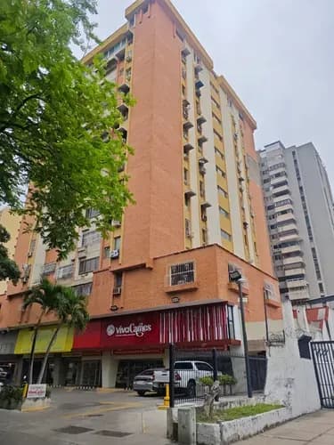 Ofrece Y Promociona La Venta De Un Apto Ubicado En Res.leila, Andres Bello015js