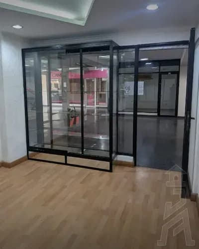 Alquiler De Local Comercial En El Centro Comercial Maneiro De Puerto La Cruz