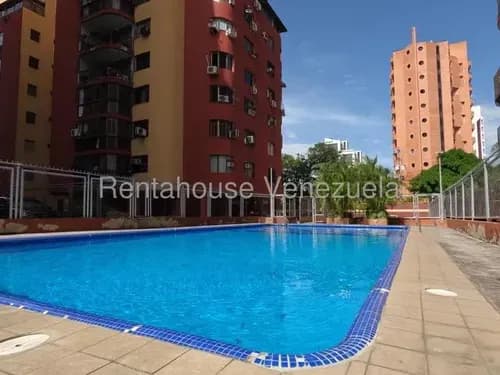 Cod-flex: 26-20663 María Reyes Alquila Hermoso Apartamento Amoblado Totalmente, En La Mejor Zona Del Este De Barquisimeto Y Posee Piscina