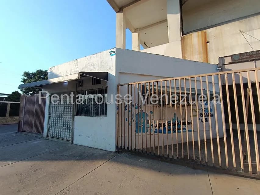 Comercial (Local Comercial) en Venta en Avenida Constitucion, Aragua