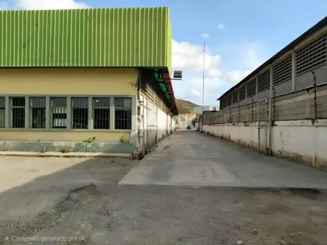 Galpón industrial comercial en plena Av. Las Industrias