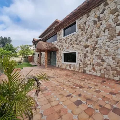 Casa En Venta En Exclusiva Zona, Privada, Hermosa Vista, San Diego De Los Altos Va