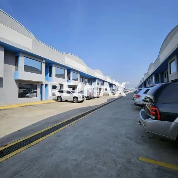 VVenta De Galpón En Zona Industrial De Castillito San Diego 962 M2.