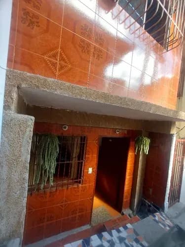 Casa De 2 Hab 1 Baño 2 Niveles