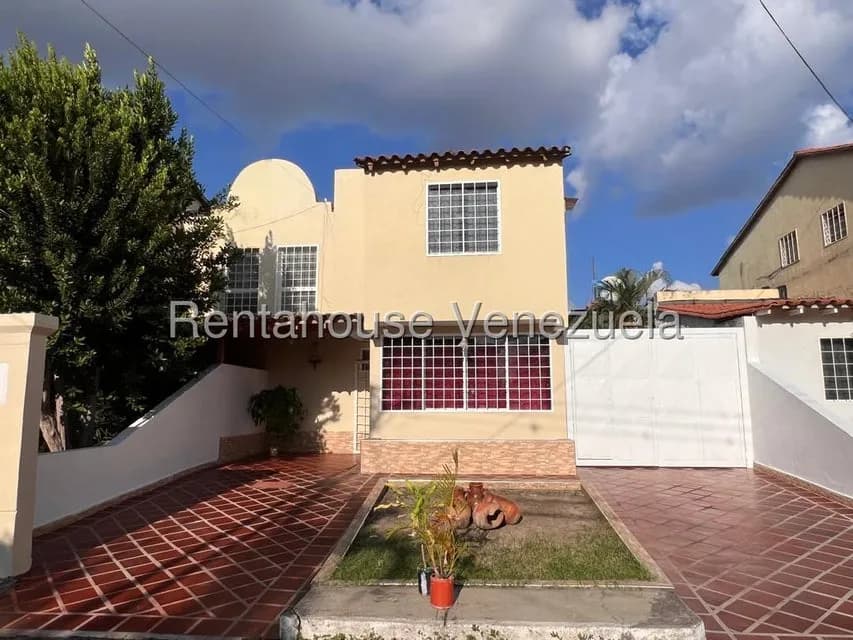 Casa (Duplex) en Alquiler en Centro, Lara