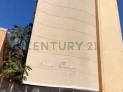 C21 VENDE ESPACIOSO APARTAMENTO RESIDERNCIAS PAULA PIERINA Ave Bella Vista