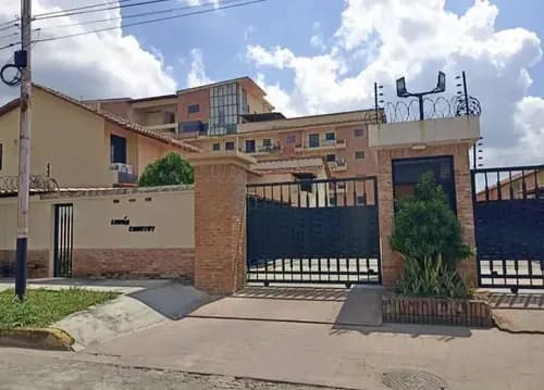 Apartamento A Remodelar En Venta En Naguanagua, Residencias Limón Country - Atmlf