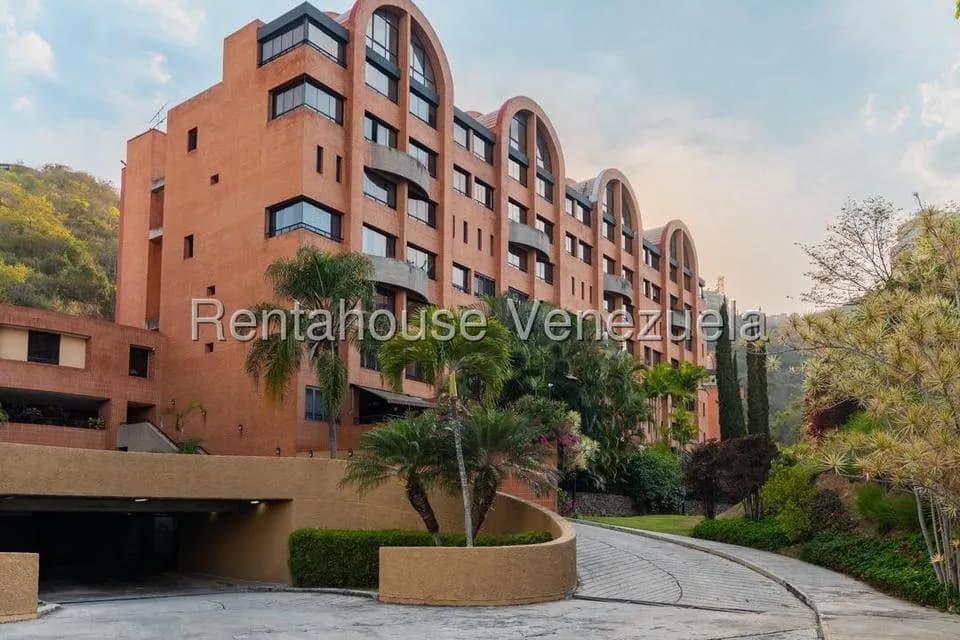 Apartamento (Planta Baja) en Venta en Lomas de La Alameda, Distrito Metropolitano