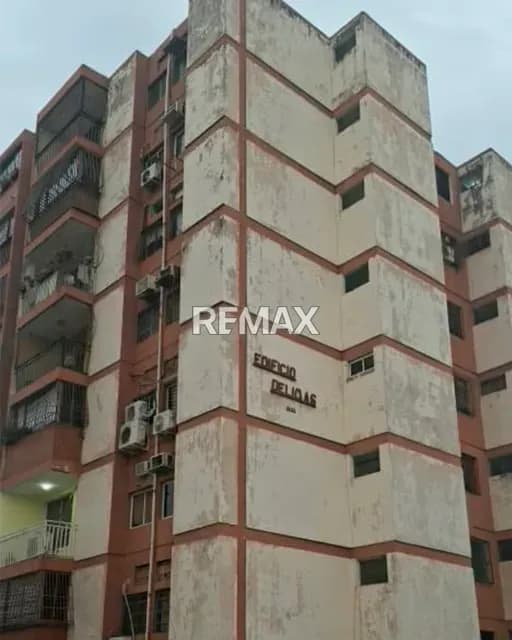 APARTAMENTO EN RESIDENCIAS DELICIAS