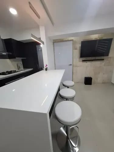 Alquiler De Moderno Apartamento: Las Chimeneas Valencia Lc-inp