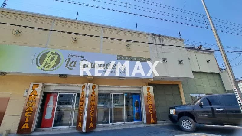 En Venta Galpón Comercial ,Avenida Constitución