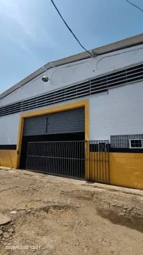 Alquiler Galpon (sandra Nino) Urb Michelena, Vigilancia Privada
