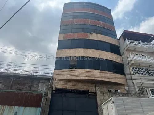 Edificio Comercial En Venta En Catia Mls #25-1504