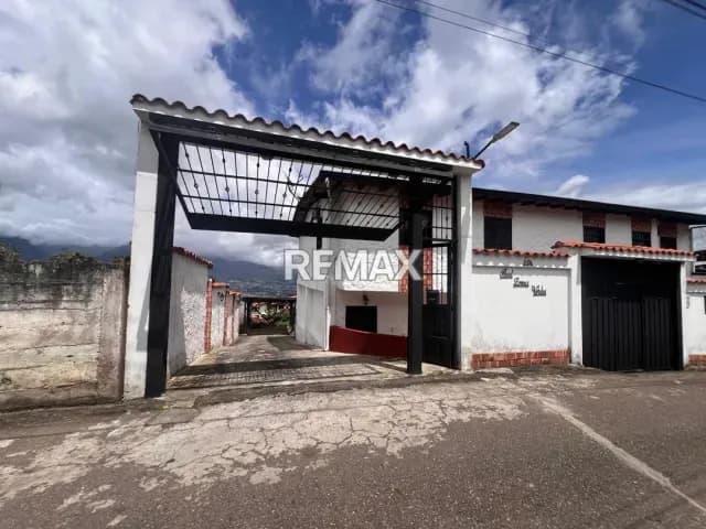Se alquila Apartamento Ubicado en Caneyes, parte alta, Sector San José, Residencia Lomas Verdes