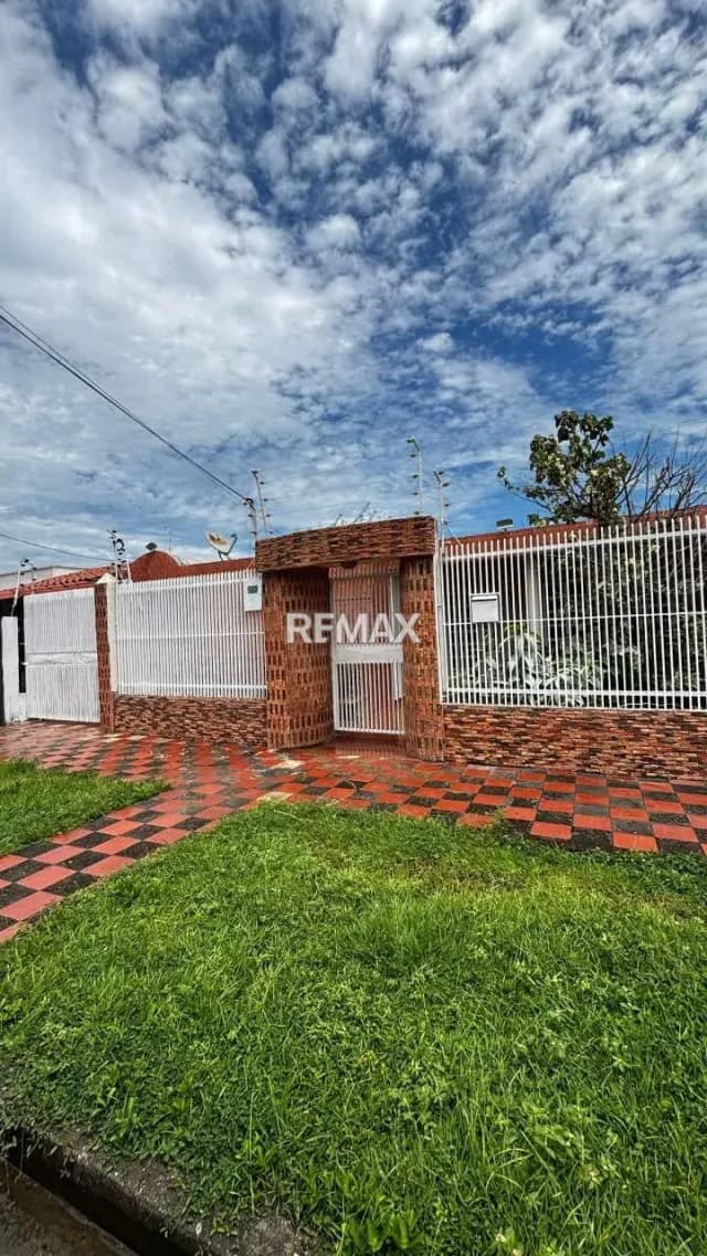 En Venta Casa ubicada en Guanare, Urb. Andres Eloy Blanco (Fundaguanare) Av. Luz Carvallo , Guanare, Portuguesa, Venezuela