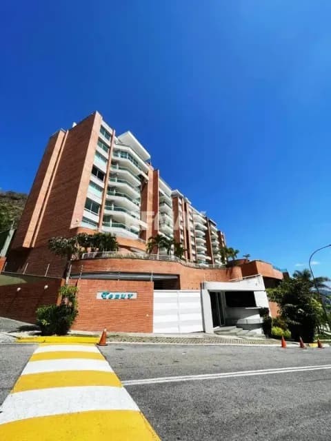 APARTAMENTO EN VENTA - URB. MIRADOR DE LOS CAMPITOS