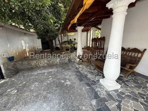 Casa En Venta Urb. San Bernardino, Caracas 26-20606