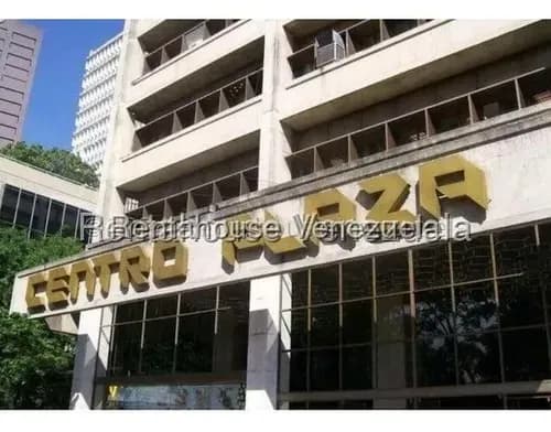 Oficina En Alquiler Los Palos Grandes Funcional Y Con Tanque De Agua #26-6856