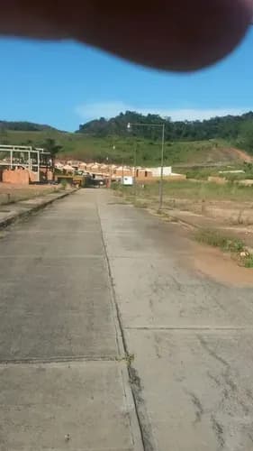 Michelle Vende Terreno En Lomas Del Country Guataparo Ja-r /226