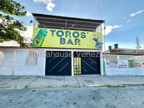 Diana Blanco Vende Excelente Bar Discoteca En La Mata Cabudare, Cuenta Con Amplia Clientela Ya Que Está Totalmente Operativo.