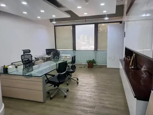 Oficina Remodelada En Venta En La Candelaria Av. Urdaneta Centro Financiero Latino