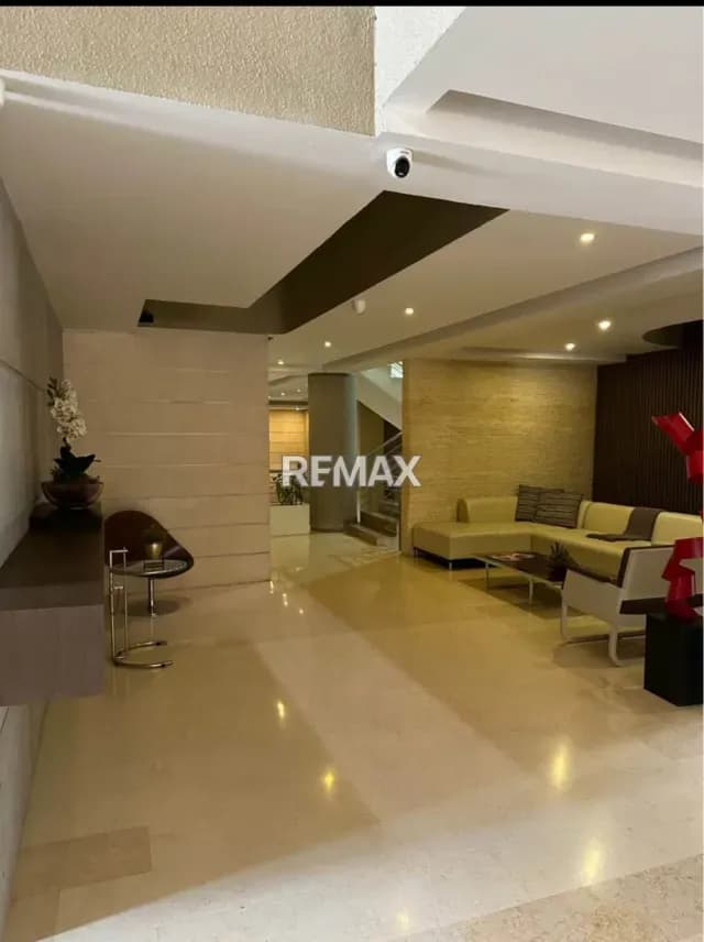 Penthouse Res. Montpellieren terrazas del country en obra Gris