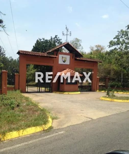 CASA EN VENTA EN GUANTA LOS ALTOS