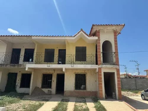 Townhouse Flor Amarillo Conjunto Alboral Ii Etapa 9 Obra Gris (solo Clientes) 328493