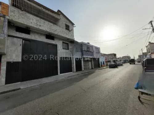 Lcda. Milagros Carrasquel Edificio Venta Barquisimeto Lara Zona Centro Economica Residencial Economico Comercial Código Inmobiliaria Rent-a-house 25-140