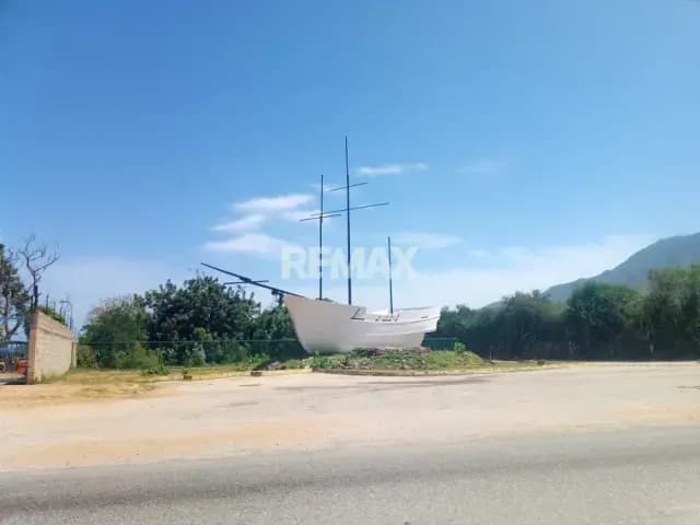 TERRENO CON POTENCIAL PARA INVERSIÓN EN EL TIRANO, NUEVA ESPARTA, ISLA DE MARGARITA