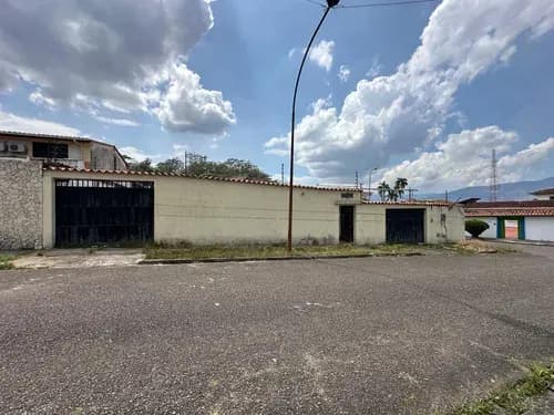Casa En Urbanización Altos De Pirineos